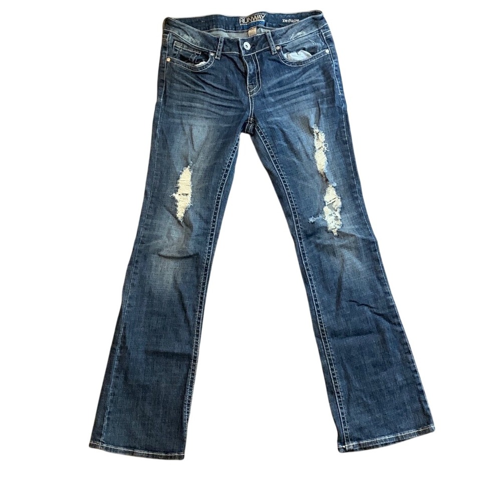 Refuge Runway Everyday Boot Denim Jeans Size 8R Distressed